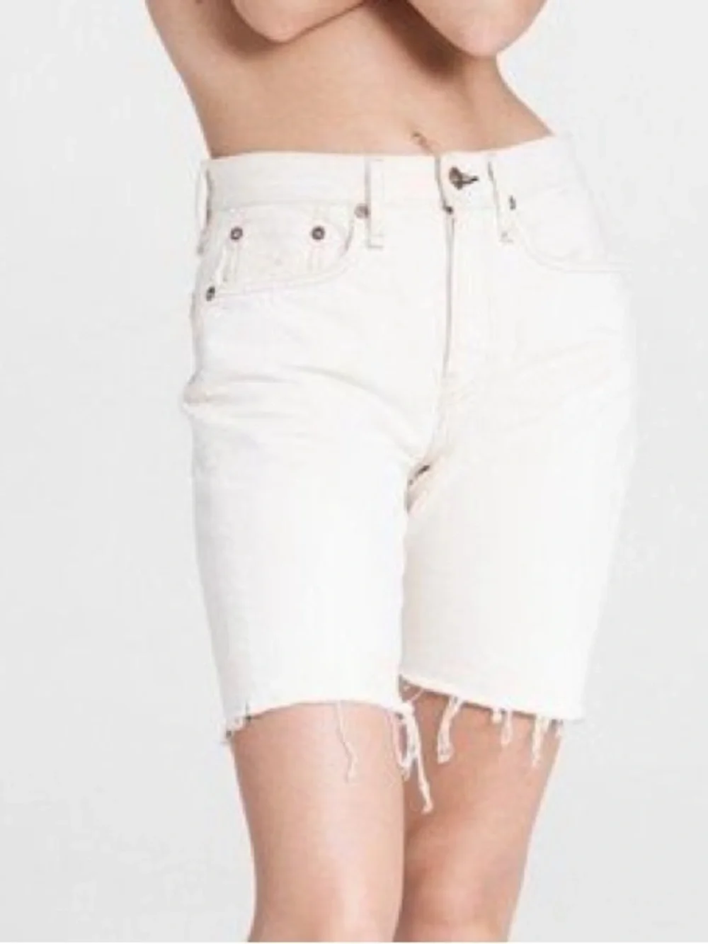 Rag & Bone Maya High Rise Walking Shorts Ecru Raw Hem Size 29